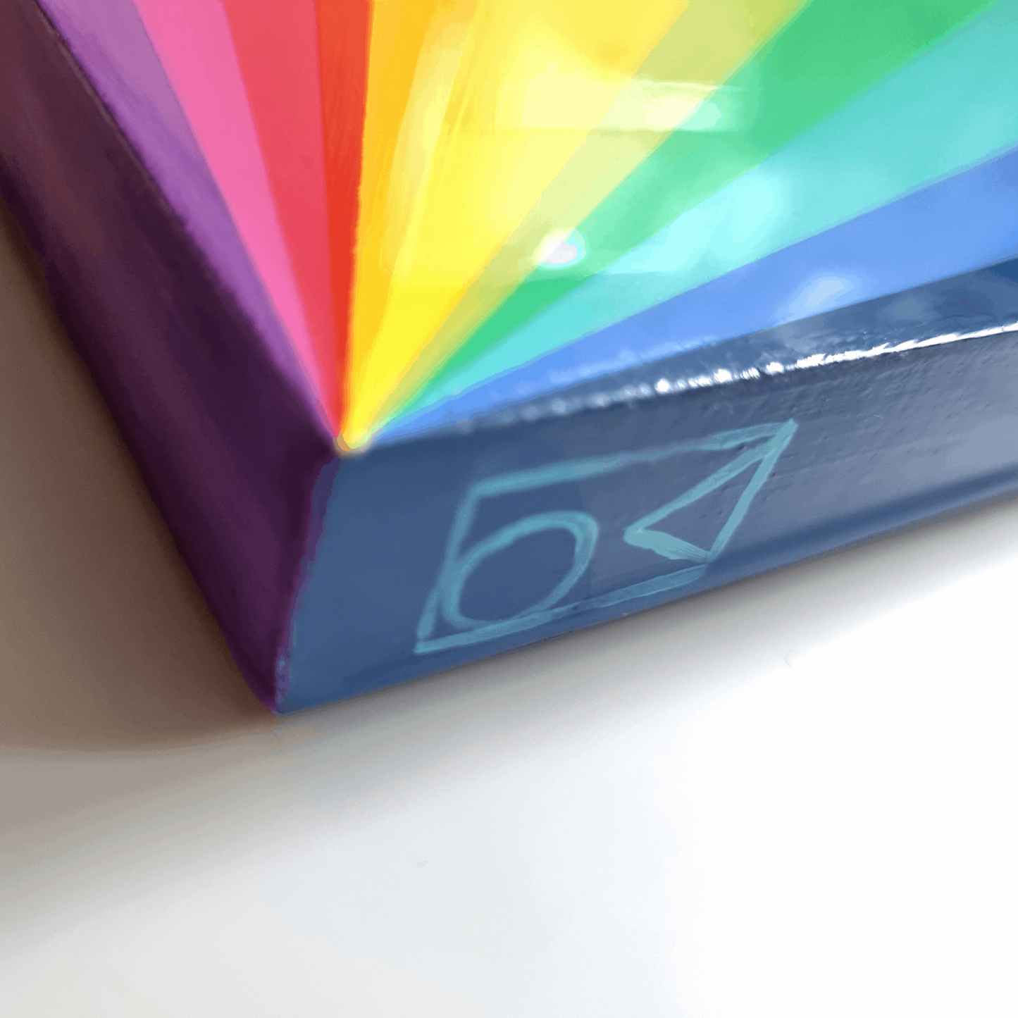 Findling "Rainbow Diamond", handgemachtes Wandobjekt, 20x20 cm